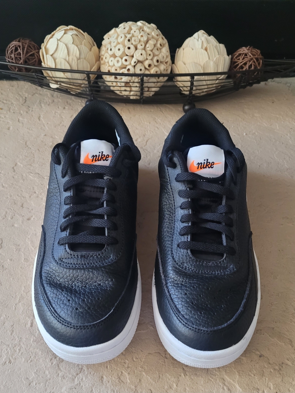 Size 8 Nike Court Premium Black Casual Women Sneakers CW1067-002